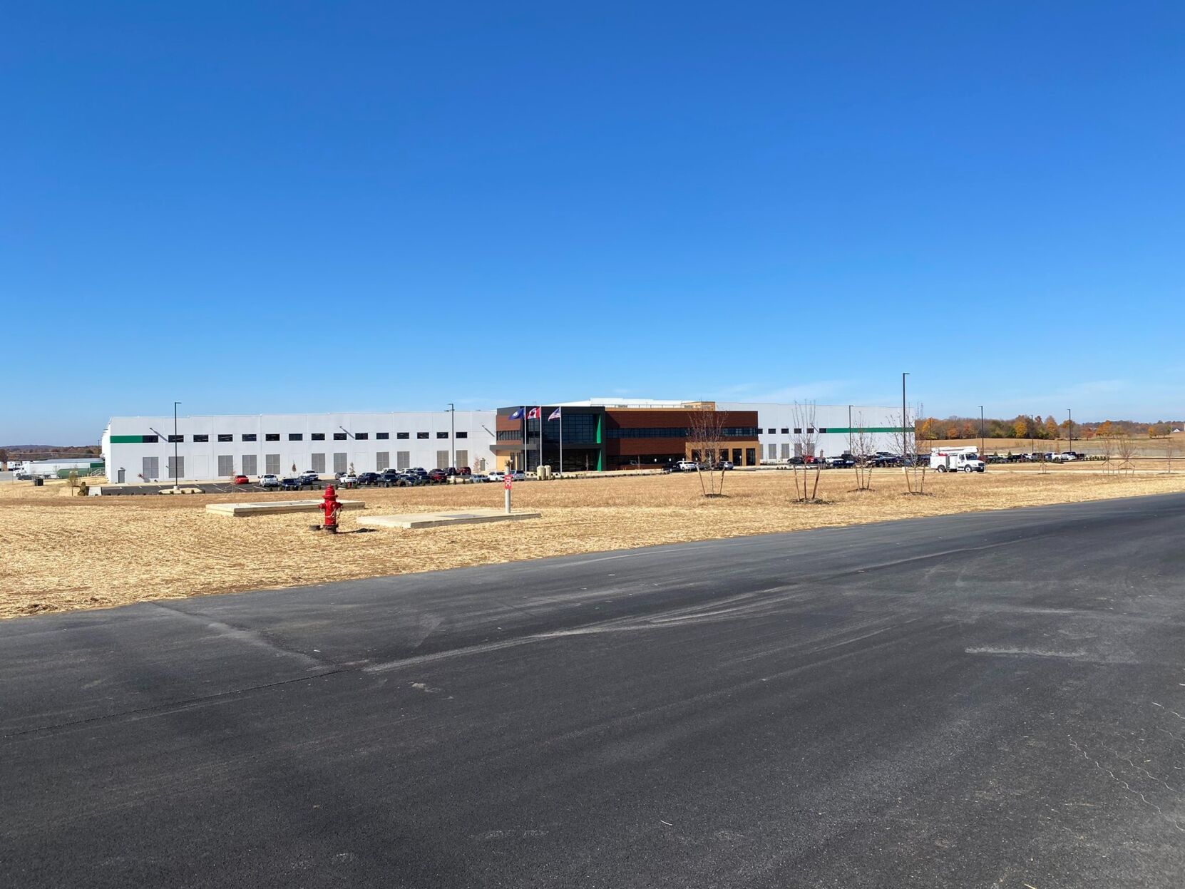 $114 million, state-of-the-art facility producing boxes, jobs in Elizabethtown
